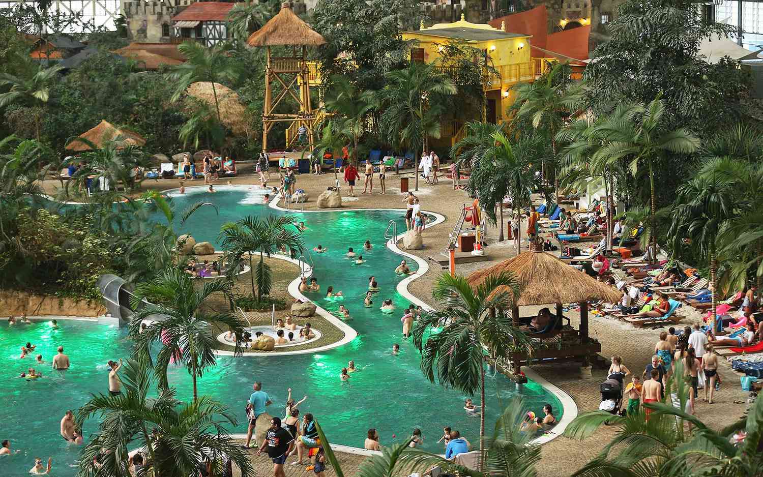 Dive into Dubai: A Realm of Aquatic Grandeur Awaits 4