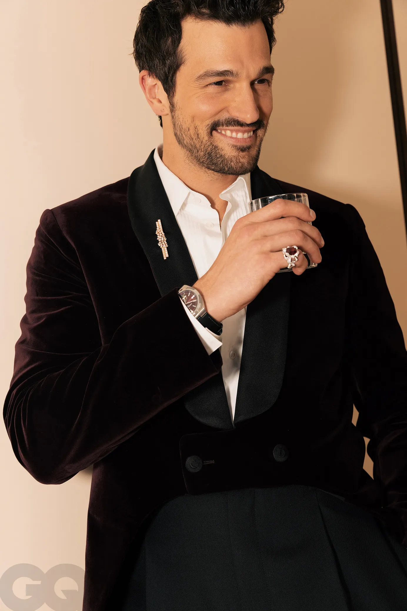 Dior's Met Gala Gambit: Clark Gable's Shadow Meets Dracula's Bite 15 Dior's Met Gala Gambit: Clark Gable's Shadow Meets Dracula's Bite 15