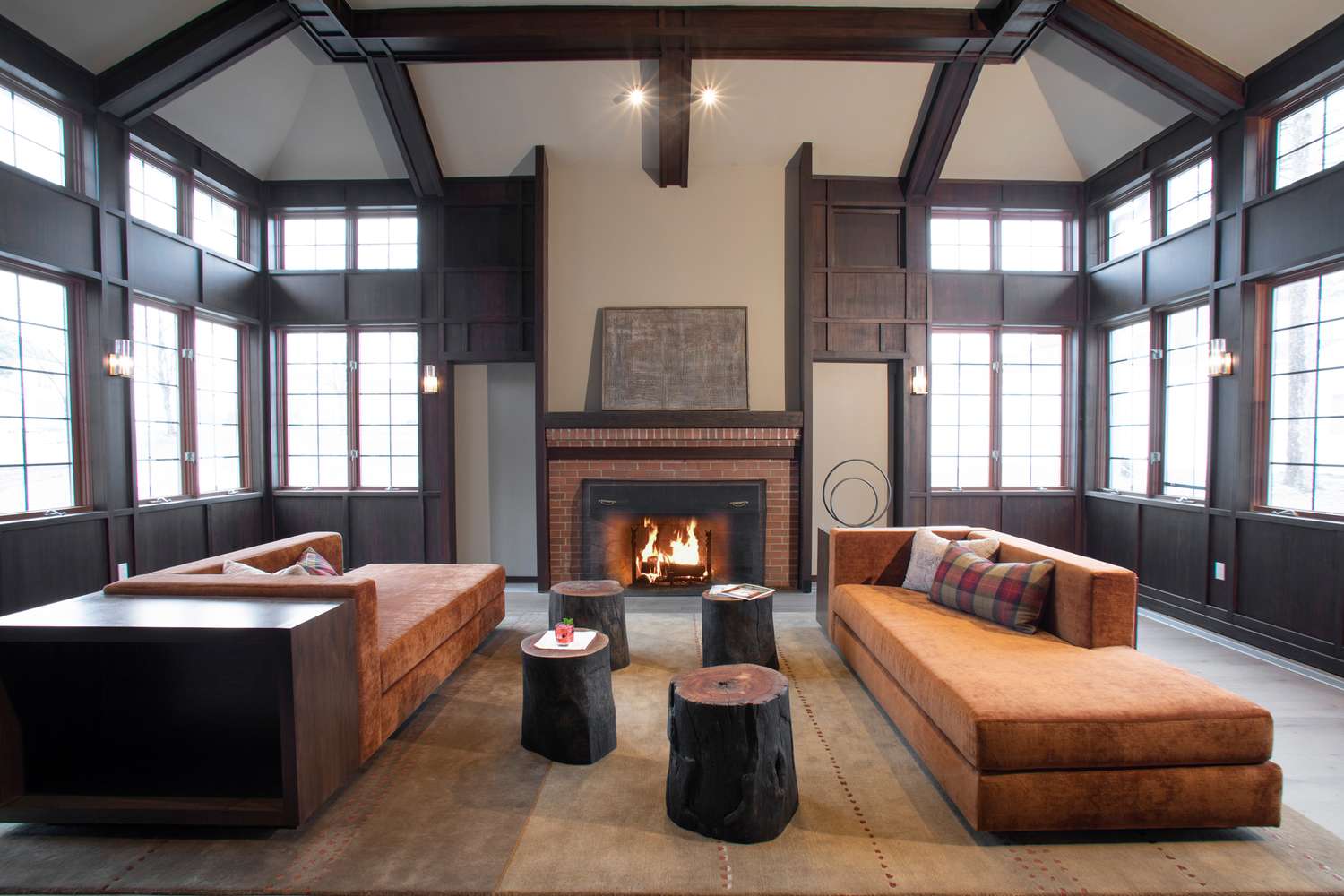 Whispers of Winter: Unlocking America's Most Exclusive Fireside Escapes 13
