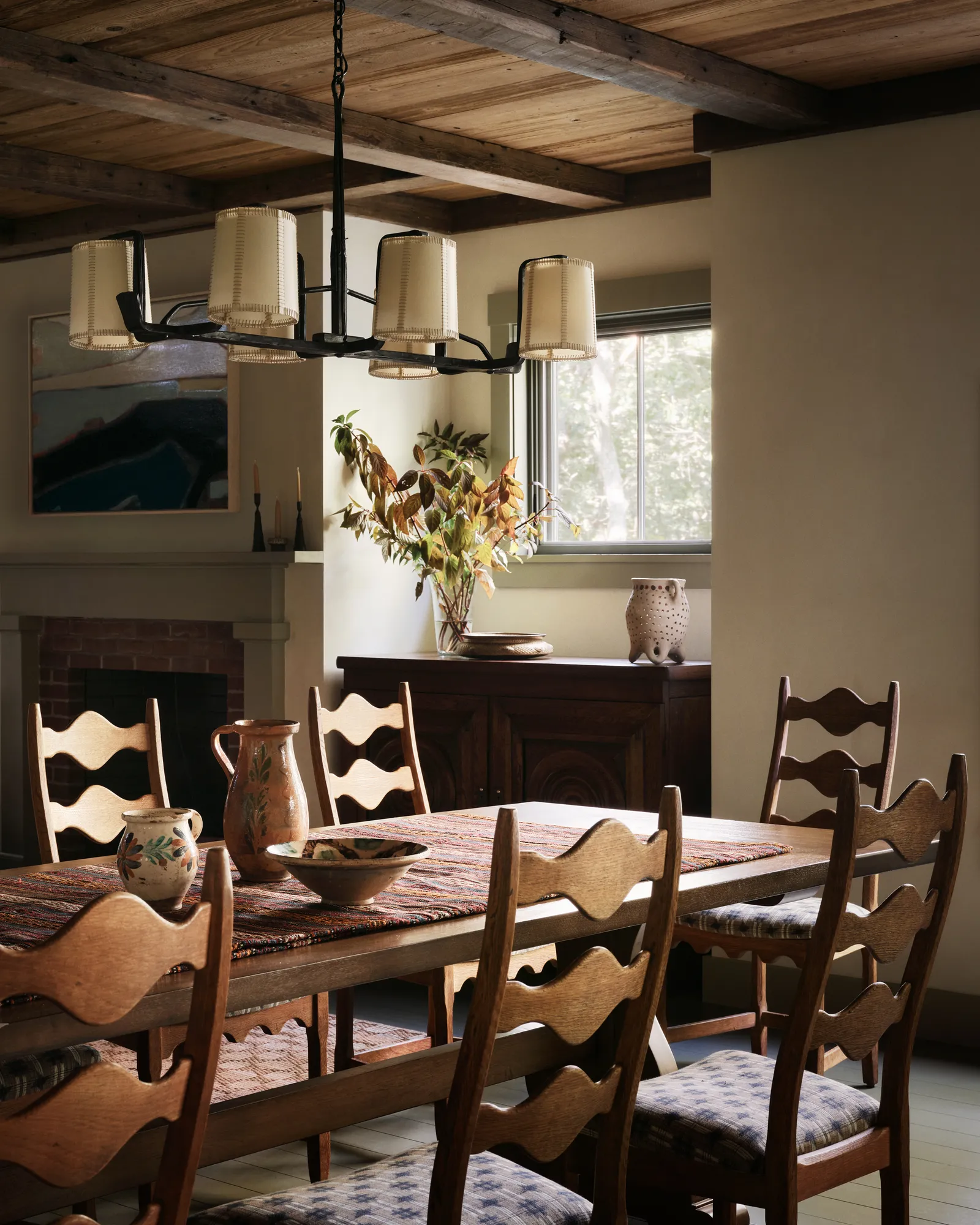 Island Elegance: A Martha's Vineyard Haven Rooted in Timeless Craftsmanship 18