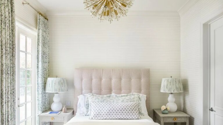 Heirloom Elegance: The Art of Elite Living in Elevated Spaces 26