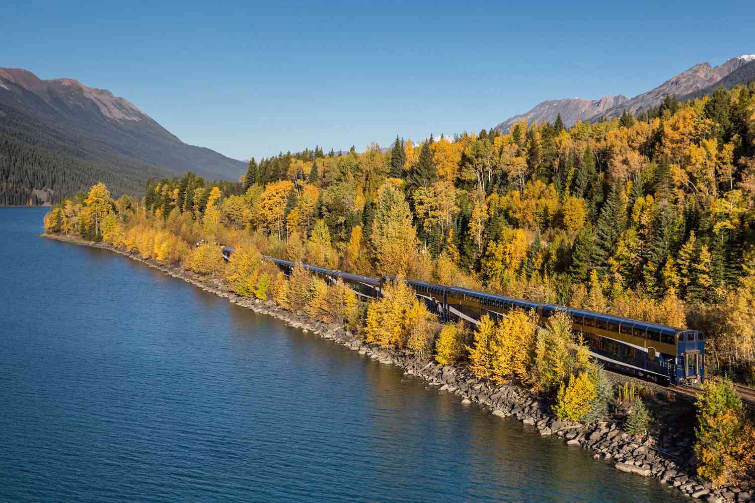 Beyond the Rails: Unveiling the World's Most Exclusive Scenic Journeys 22