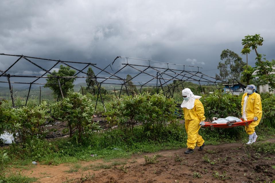 WHO Chief's Ebola Crisis Command: A Strategic Pivot from Ground Zero 4