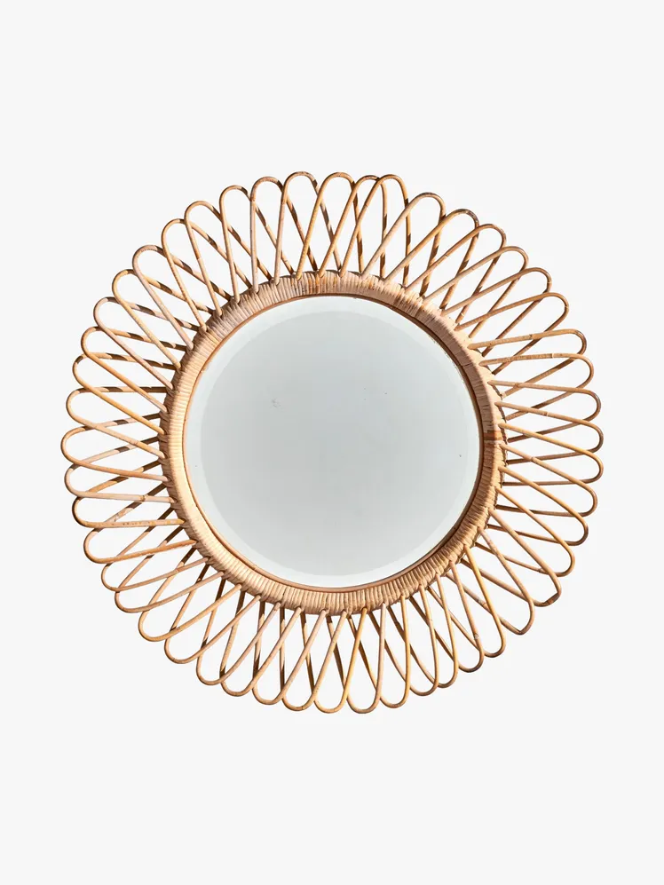 The AD-Featured Rattan Mirror: A Loop of Timeless Elegance 15