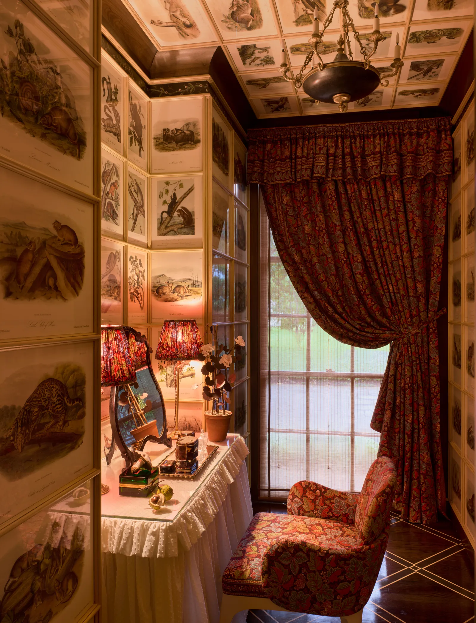 Gulf Coast Bloom: Tupker's Historic Houston Sanctuary Unveiled 62