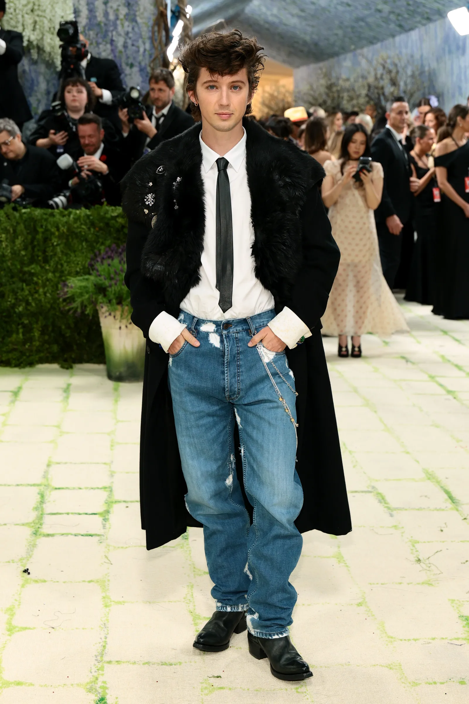 Met Gala 2026: The 12 Style Standouts Who Mastered the Red Carpet 16