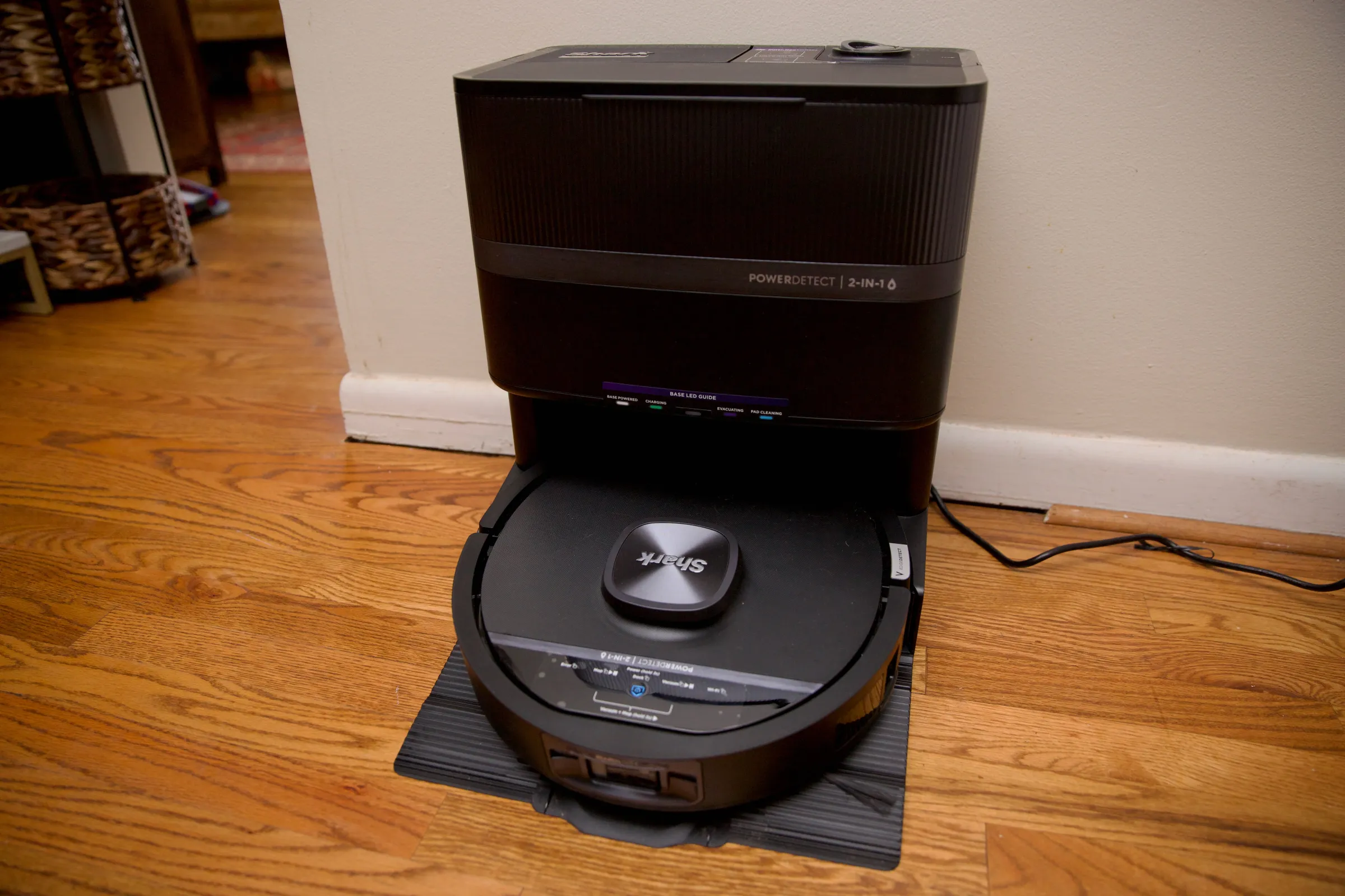 Dyson's 360 Vis Nav Robot Vacuum Sees Limited-Time Price Reduction 6