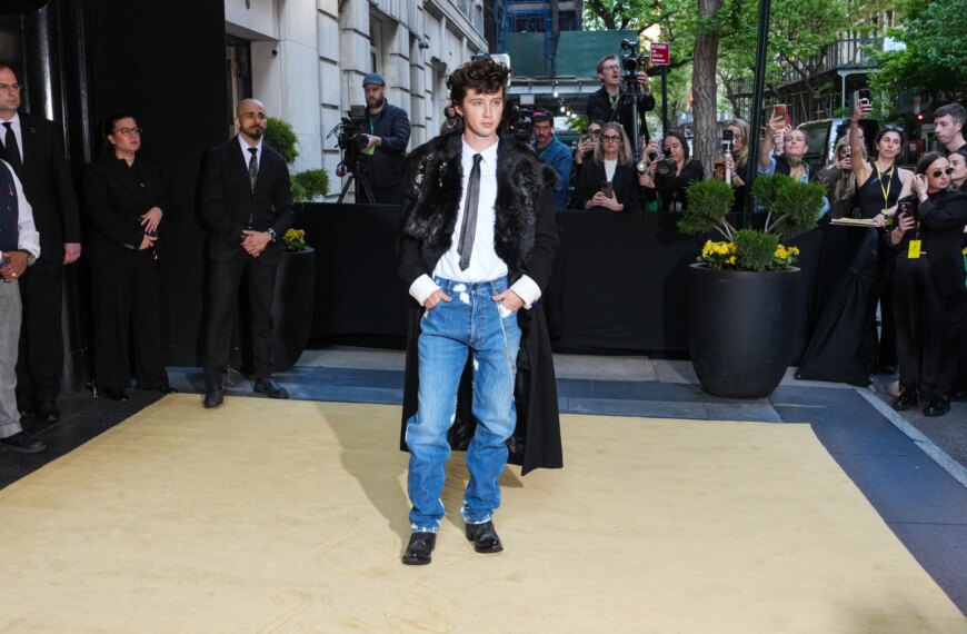 Prada’s Priciest Rips: How to Rock the Met Gala’s Most&hellip;