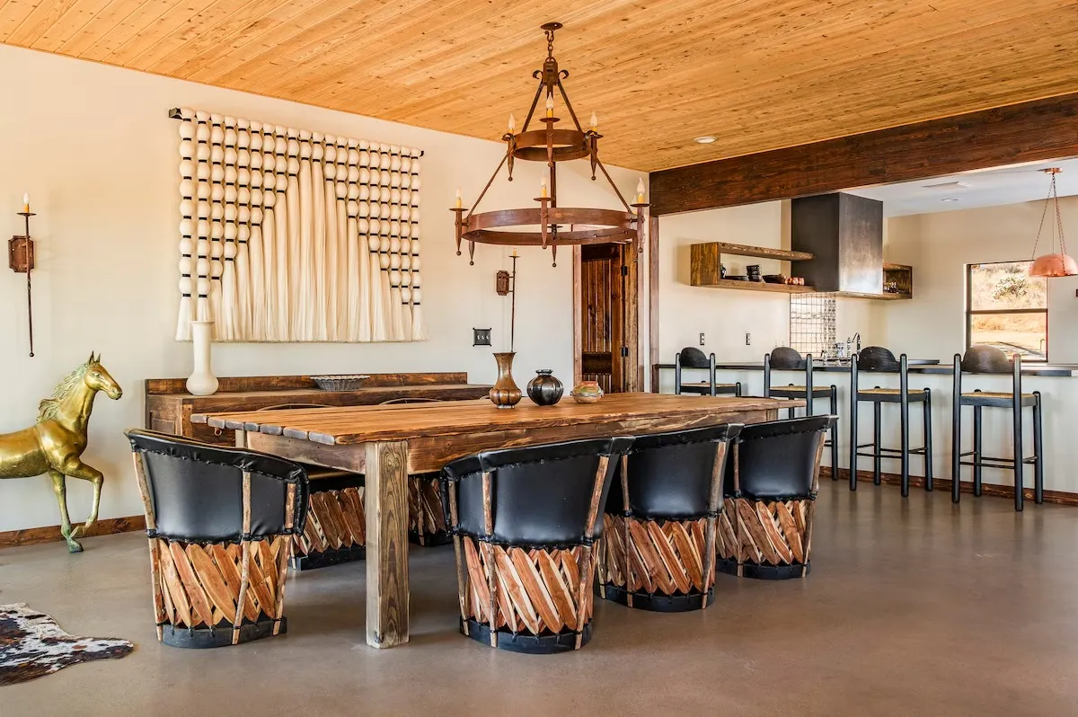 Pioneertown's Palatial Retreat: Where Heritage Meets Hedonistic Design 24