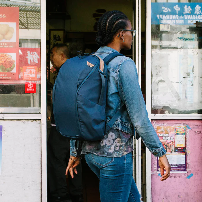 Peak Design Unveils Up to 50% Off Iconic Camera Bags 19