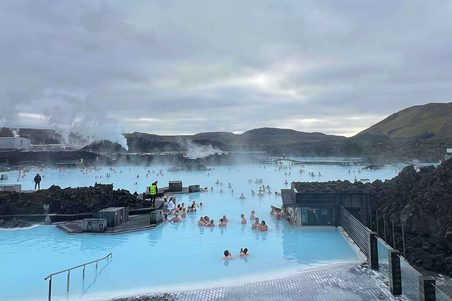 Azure Iceland: Where Aurora Dances Above Geothermal Serenity 2