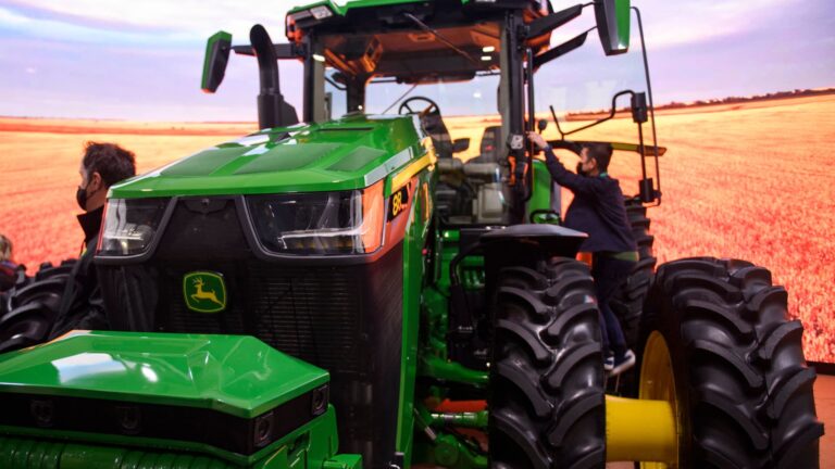 Midday Market Movers: RGTI, DE, BE, SPOT Lead Stock Activity 10