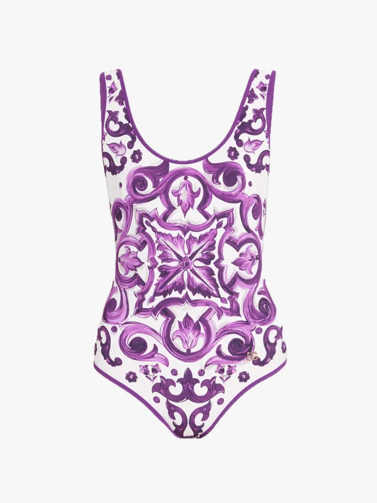 Timeless Summer Silhouettes: Enduring Resortwear Labels to Cherish Now 85