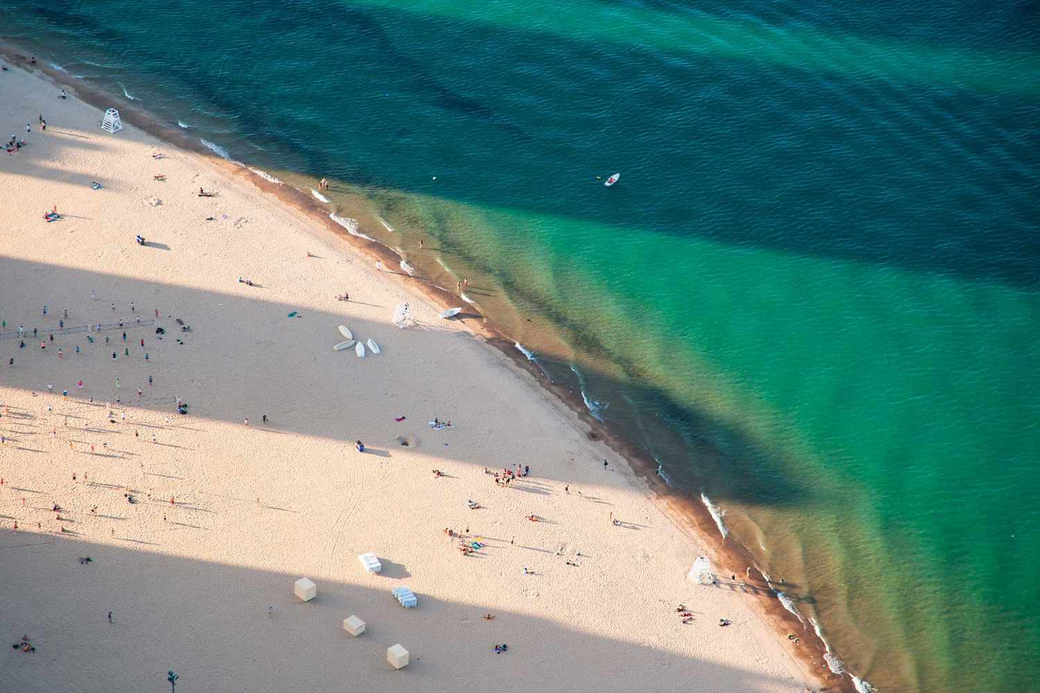 America's Emerald Shores: Beyond the Horizon's Pristine American Coasts 32