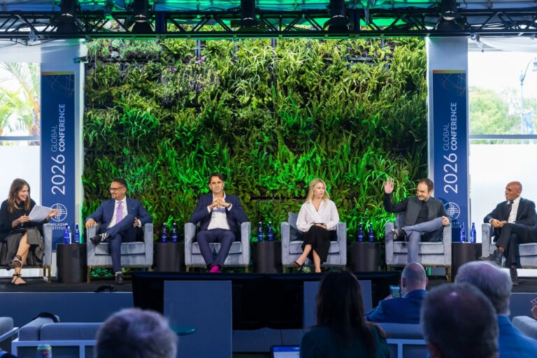 AI Economy Architects Uncover Critical Fault Lines and Growth Bottlenecks 12