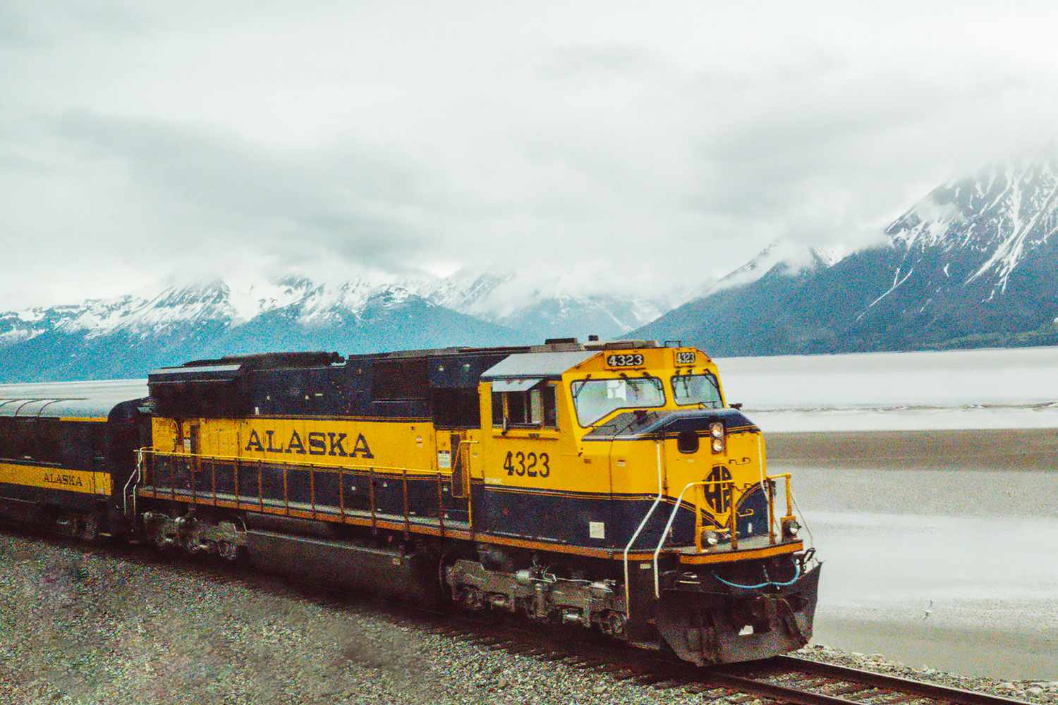 Beyond the Rails: Unveiling the World's Most Exclusive Scenic Journeys 24