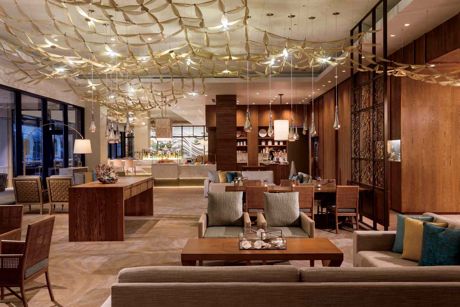 Florida's Gilded Coast: Where Opulence Meets the Ocean's Edge 9