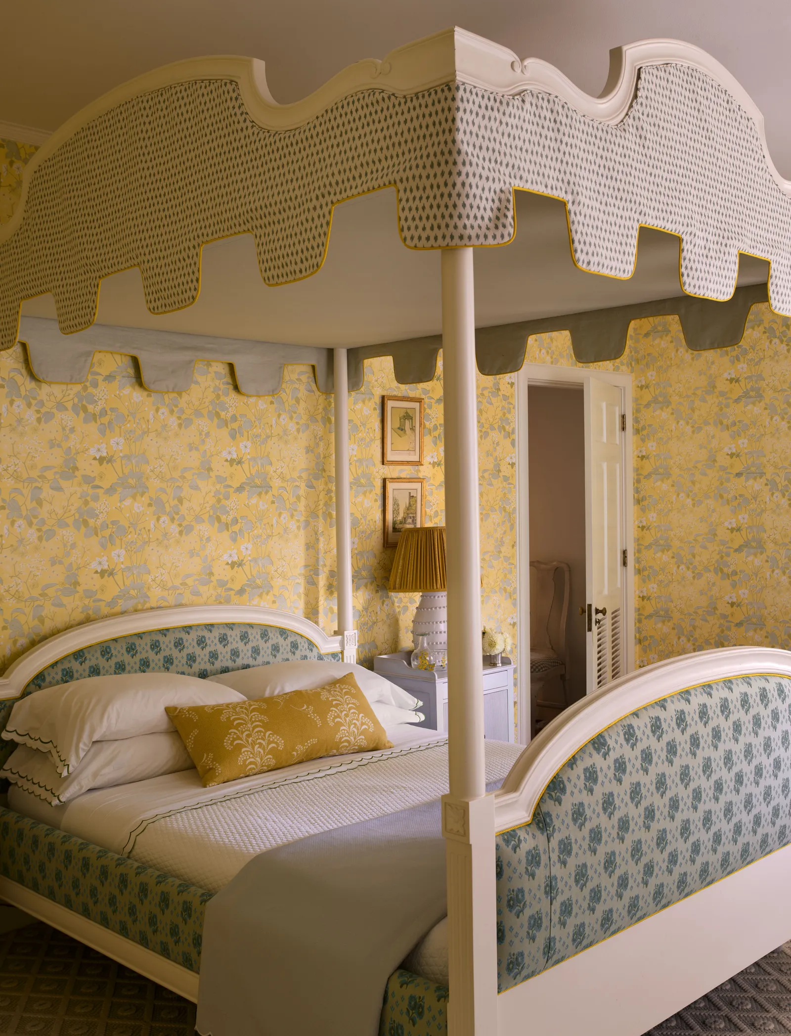 Gulf Coast Bloom: Tupker's Historic Houston Sanctuary Unveiled 66