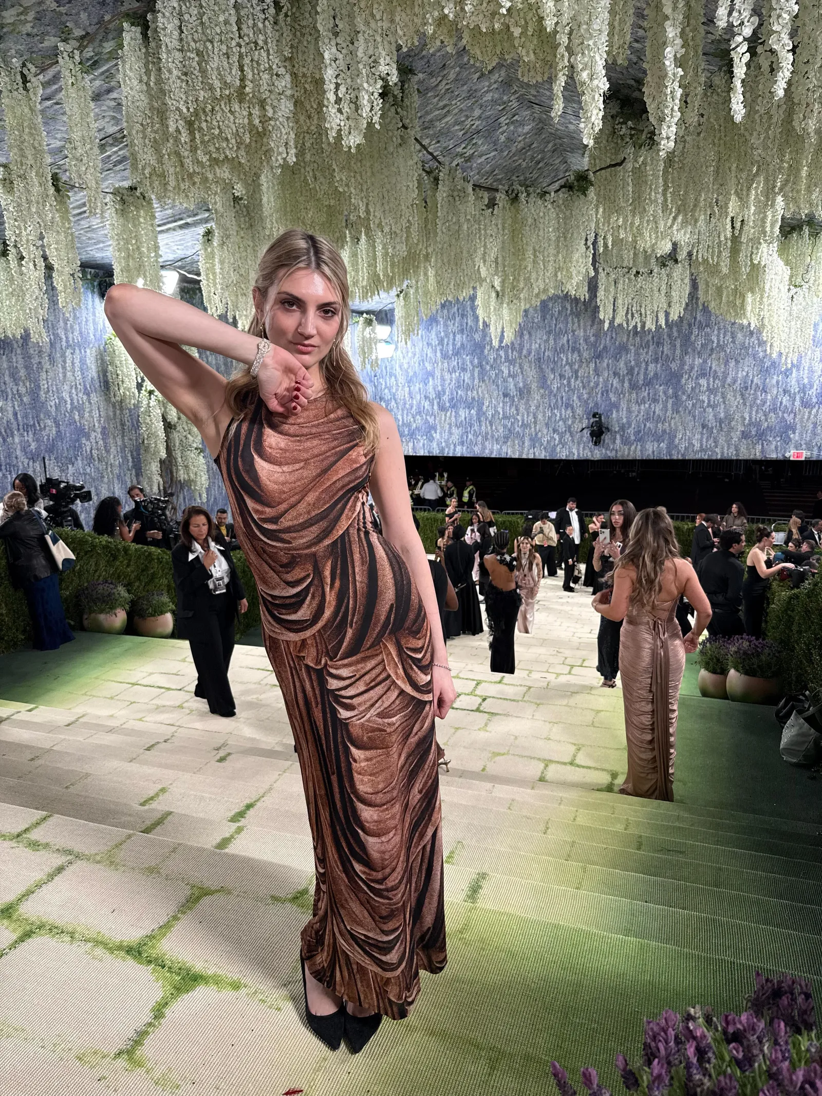 How 15 GQ Editors Mastered Fashion Week's Biggest Night 21