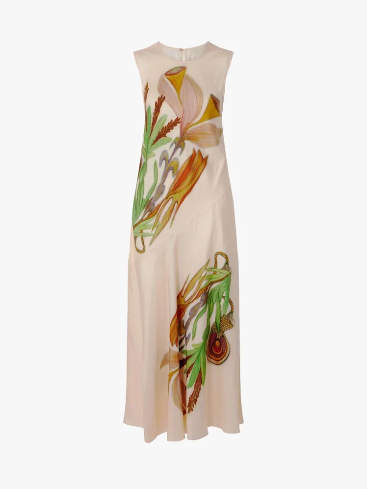 Chic Ensembles for Your 2026 Nuptial Attire 78