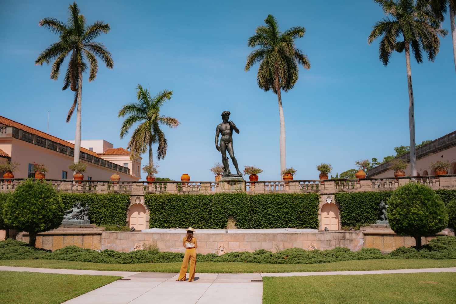 Florida's Gilded Coast: Where Opulence Meets the Ocean's Edge 11