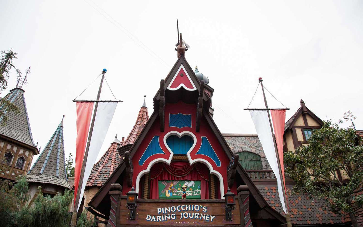 Beyond the Gates: Disneyland's Elite Thrills, Unveiled. 55