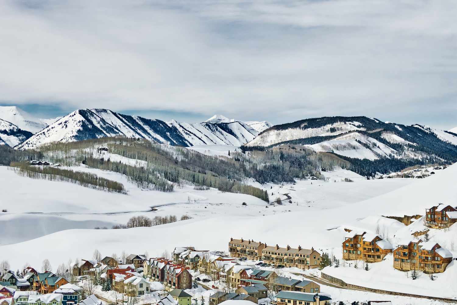 Whispers of Winter: Unlocking America's Most Exclusive Fireside Escapes 17