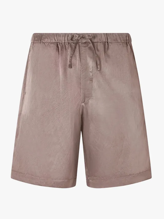 The New Cut: Mastering Men's Shorts in 2026 17