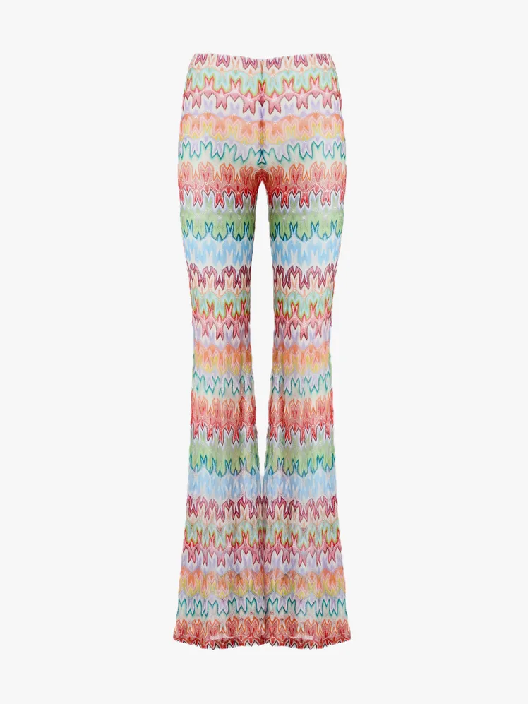 Timeless Summer Silhouettes: Enduring Resortwear Labels to Cherish Now 56