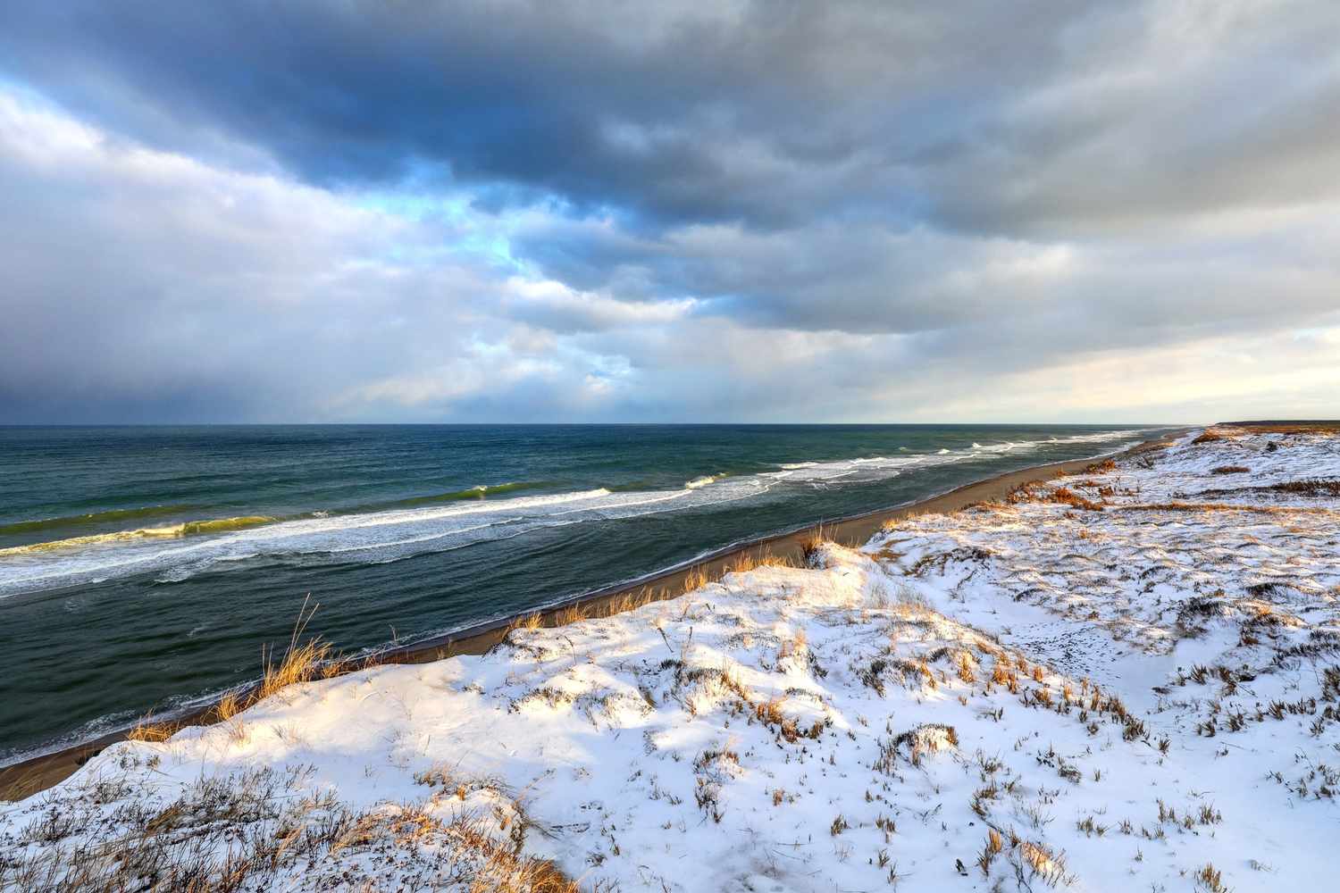 Cape Cod's Golden Hours: Unveiling the Quintessential Seasons for Your Coastal Escape 8