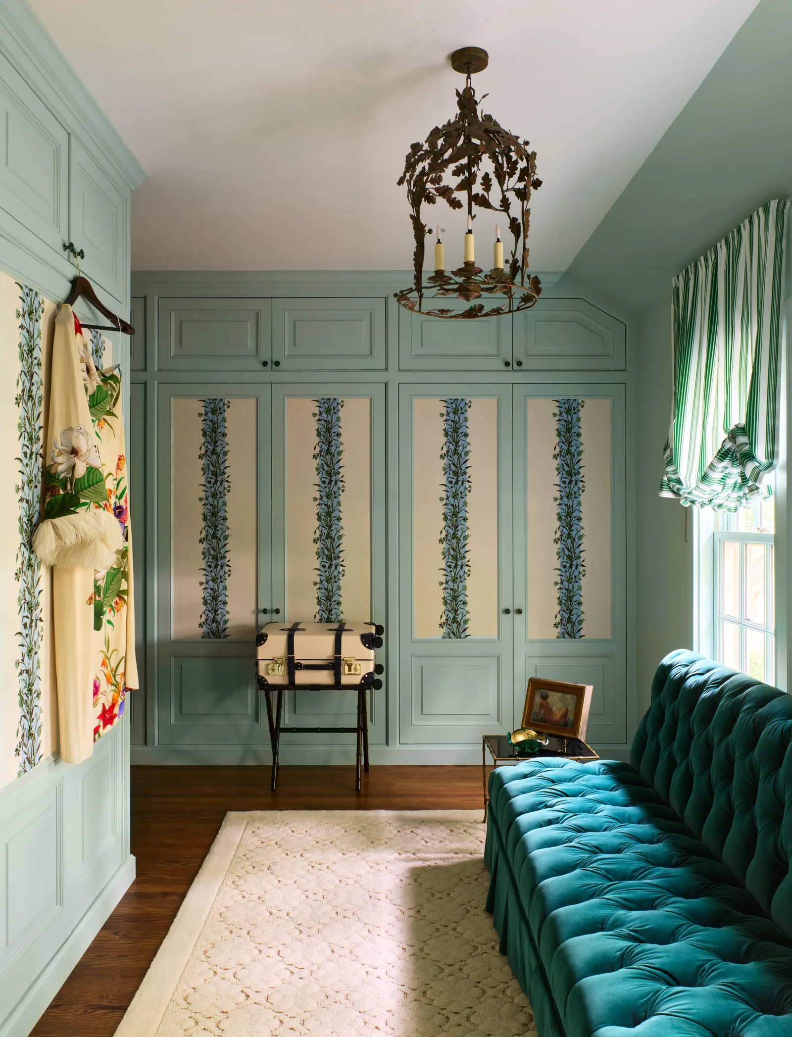 Gulf Coast Bloom: Tupker's Historic Houston Sanctuary Unveiled 42
