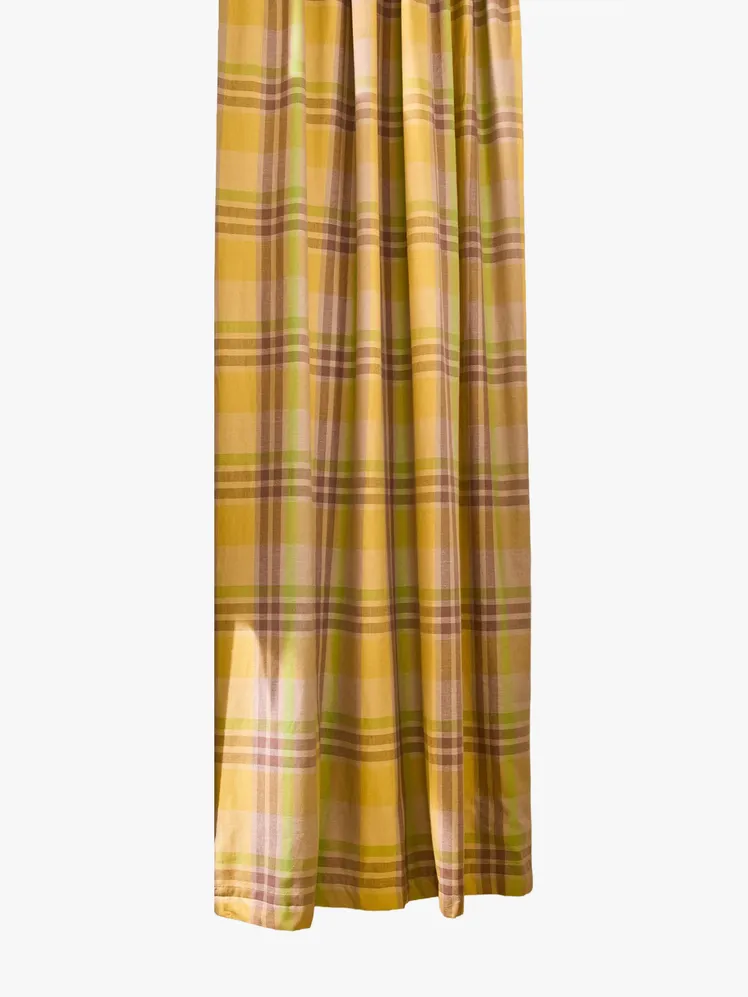 Sanctuary Silhouettes: Curated Linens for the Discerning Abode 34