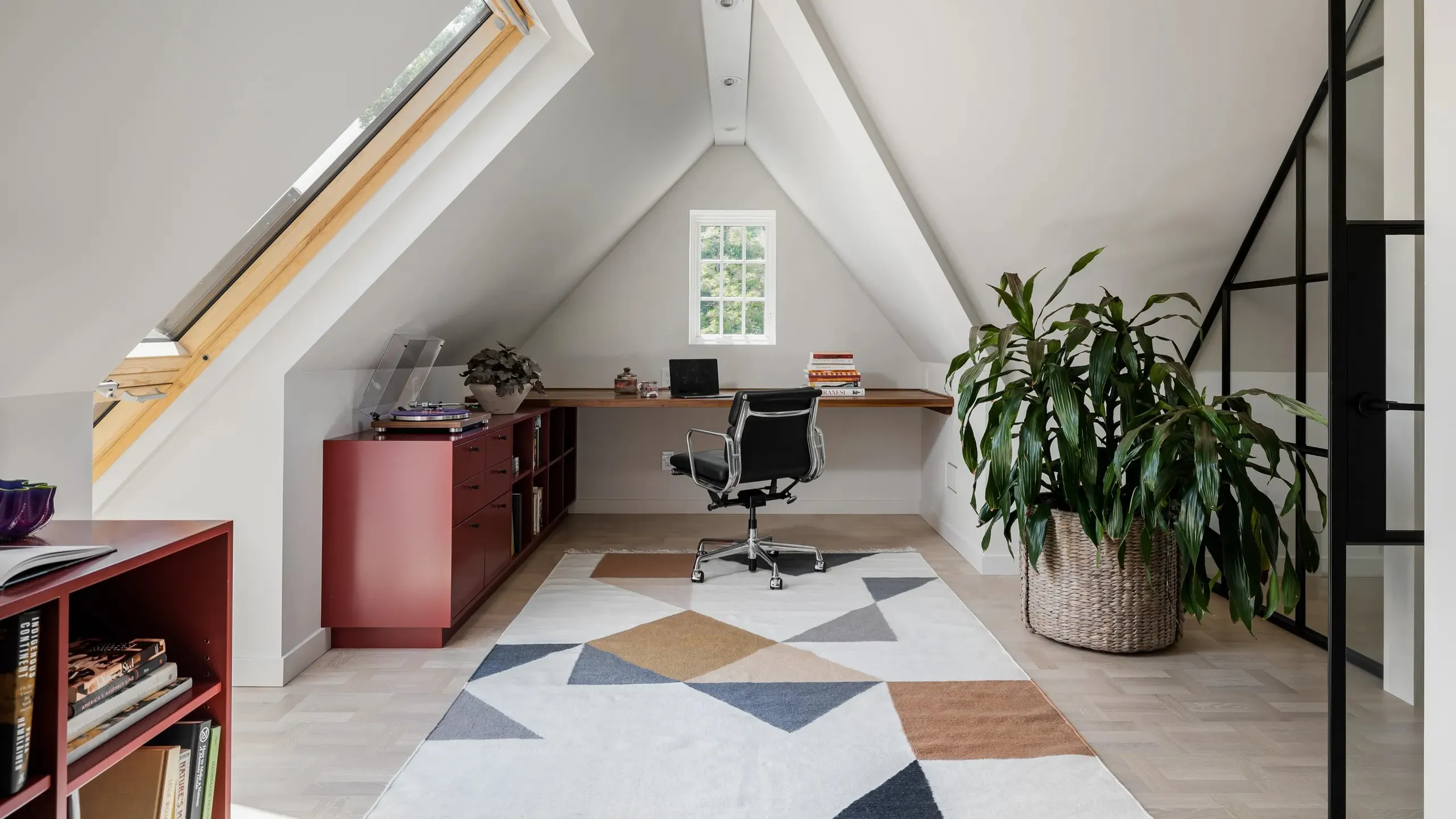 Heirloom Archives: Curating Legacy in Exquisite Design 11