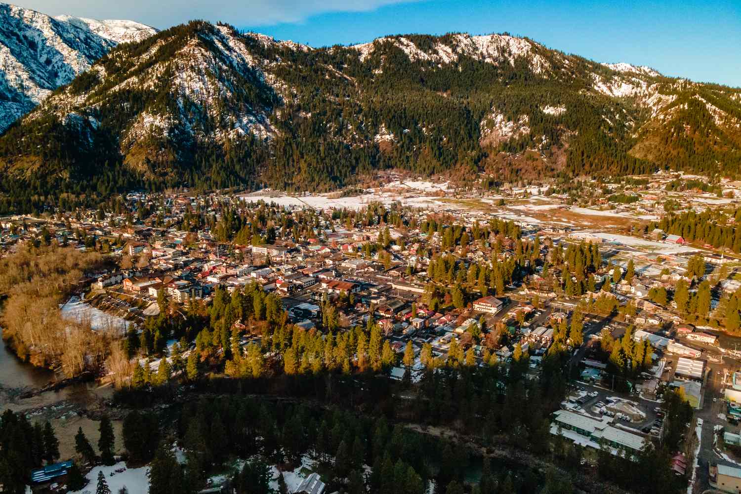 Whispers of Winter: Unlocking America's Most Exclusive Fireside Escapes 21