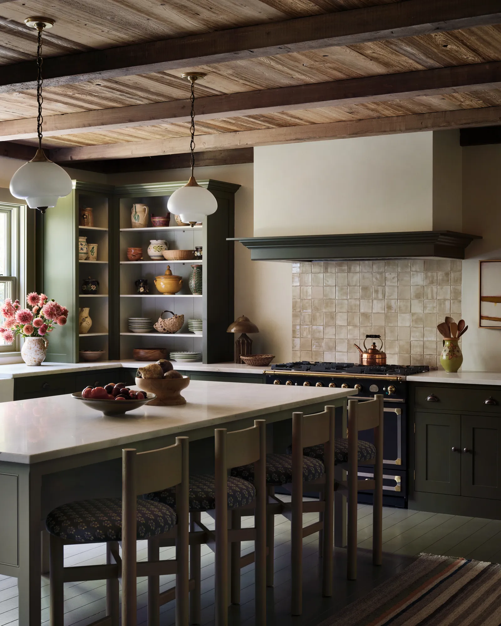 Island Elegance: A Martha's Vineyard Haven Rooted in Timeless Craftsmanship 19