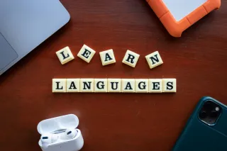 The Cognitive Advantage of Early Mistakes in Language Acquisition 4