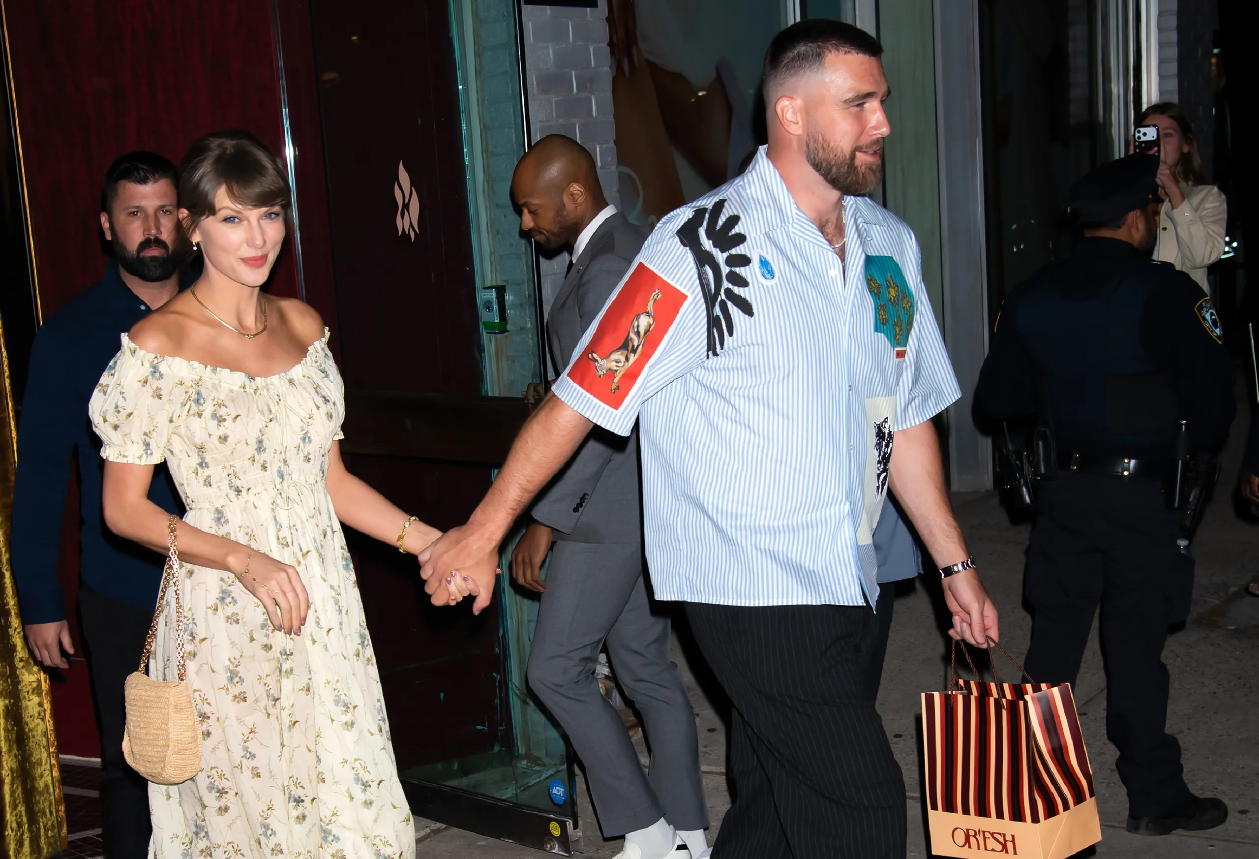 Beyond the Game: Travis Kelce's Off-Duty Style Statement 5