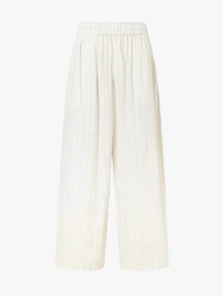 Effortless Elegance: Your Ultimate Guide to Chic Beach Cover-Ups 74