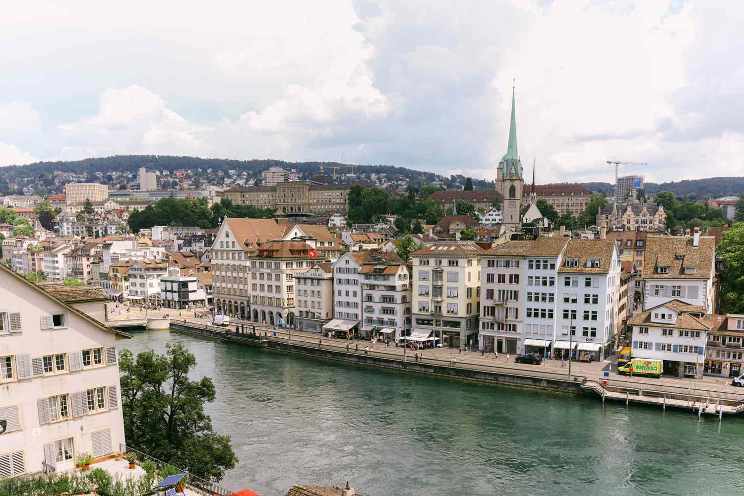 Curated European Voyages: Unforgettable Drives for the Discerning Explorer 17