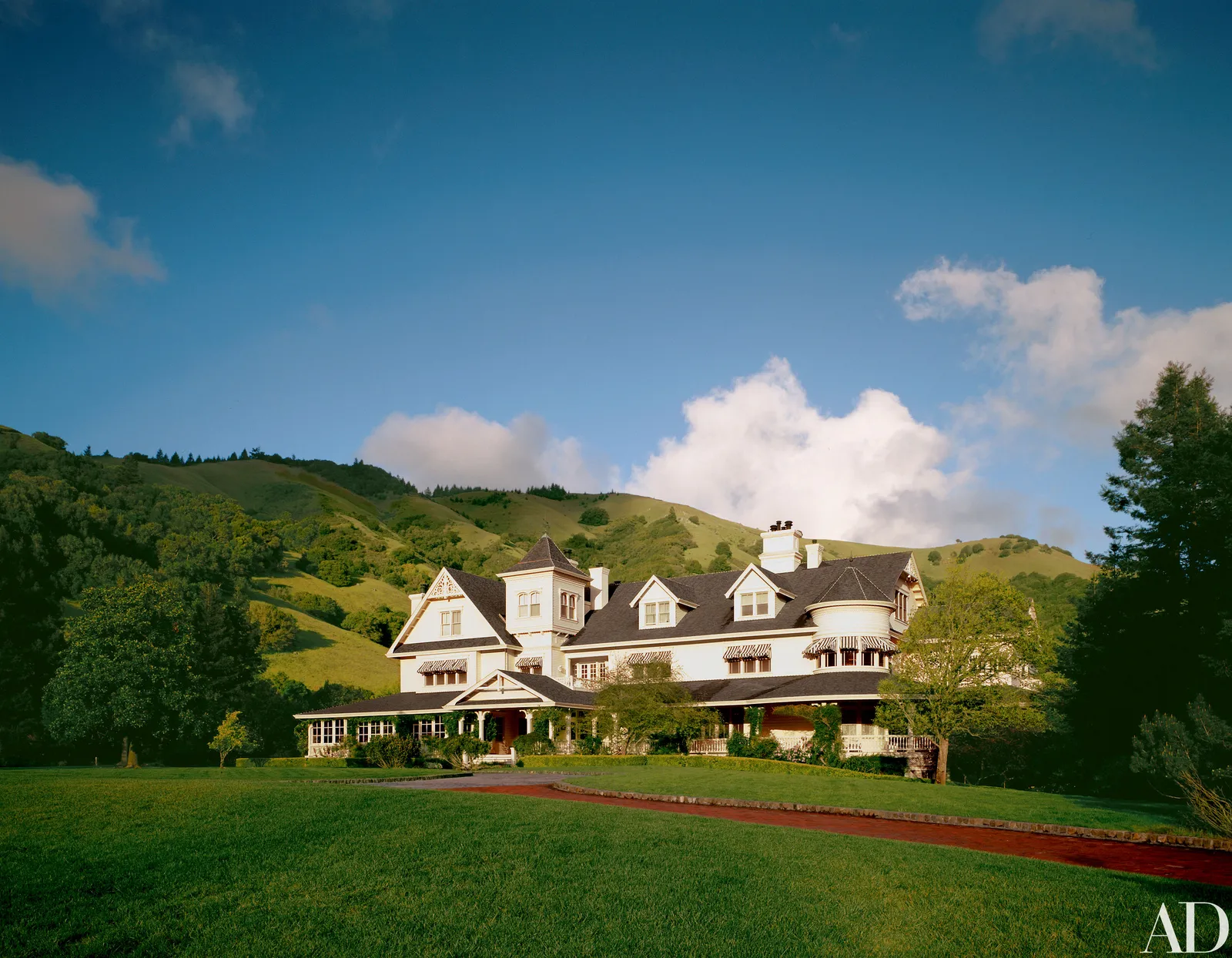 Skywalker Ranch: Where Cinematic Heritage Meets Elevated Living 14 Skywalker Ranch: Where Cinematic Heritage Meets Elevated Living 14