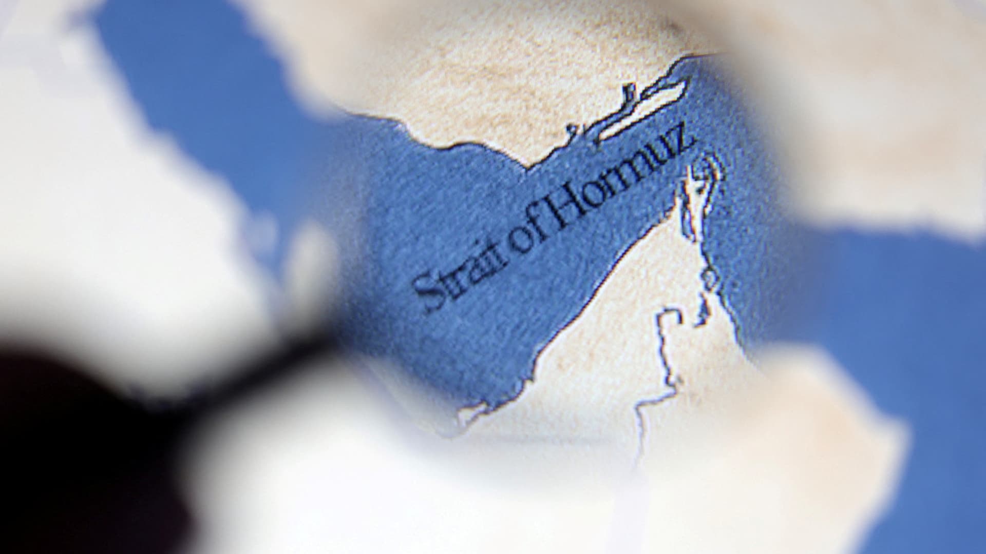 Strait of Hormuz Closure Expected to Drive Oil Prices to Record Highs, Piper Sandler Reports 3 Strait of Hormuz Closure Expected to Drive Oil Prices to Record Highs, Piper Sandler Reports 3