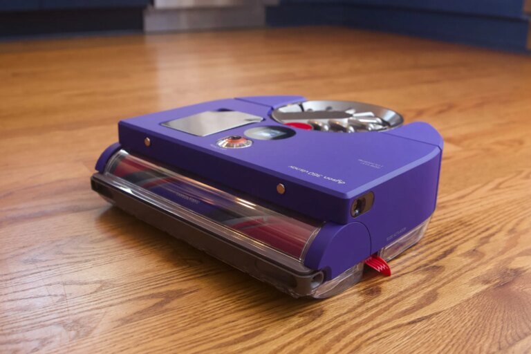 Dyson's 360 Vis Nav Robot Vacuum Sees Limited-Time Price Reduction 4