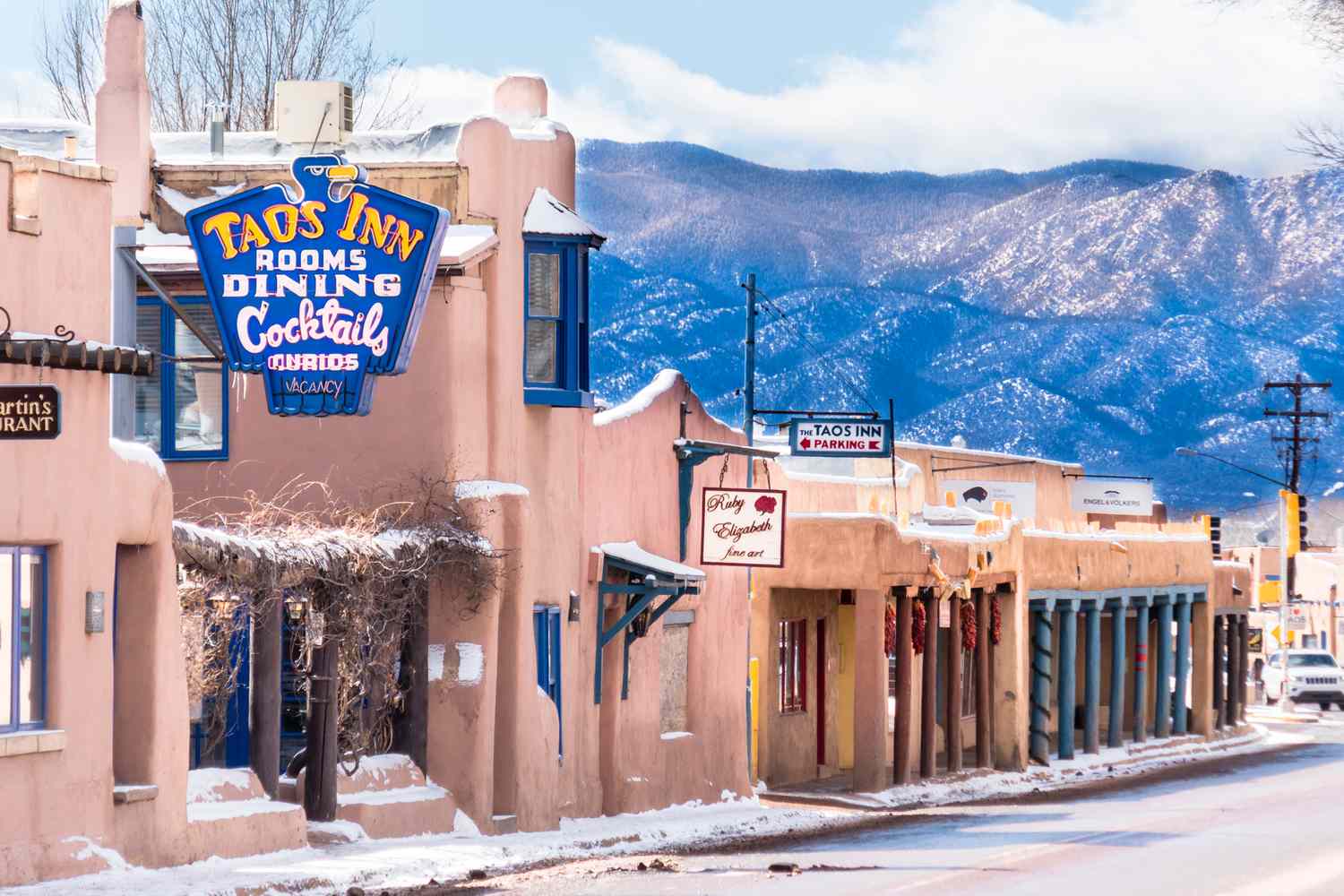 Whispers of Winter: Unlocking America's Most Exclusive Fireside Escapes 14