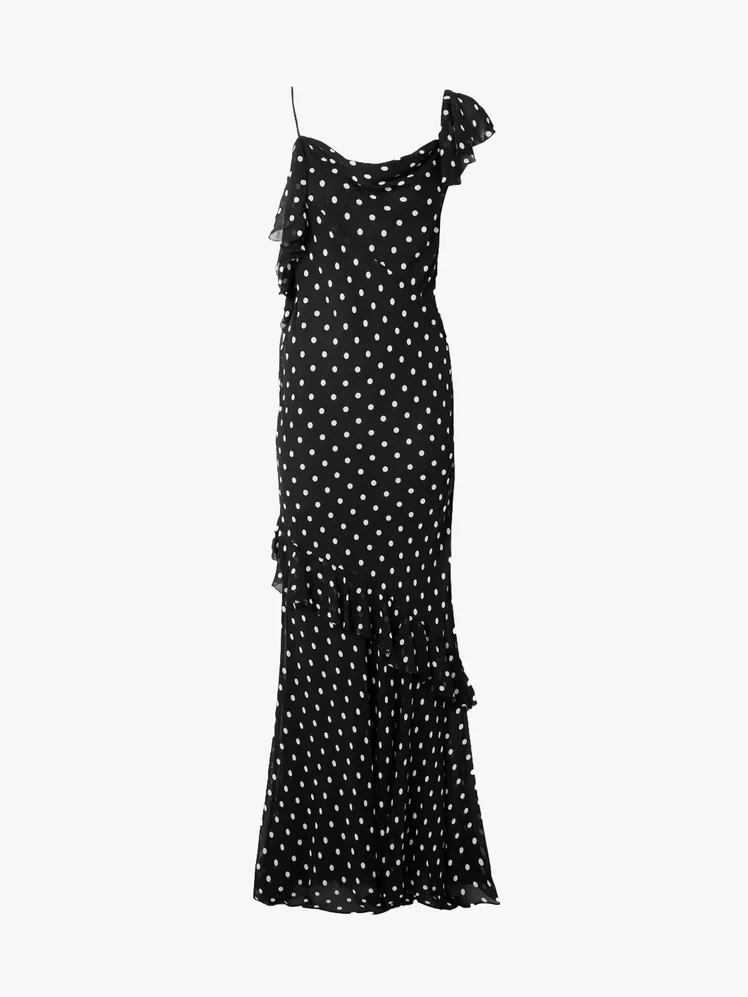 Chic Ensembles for Your 2026 Nuptial Attire 54
