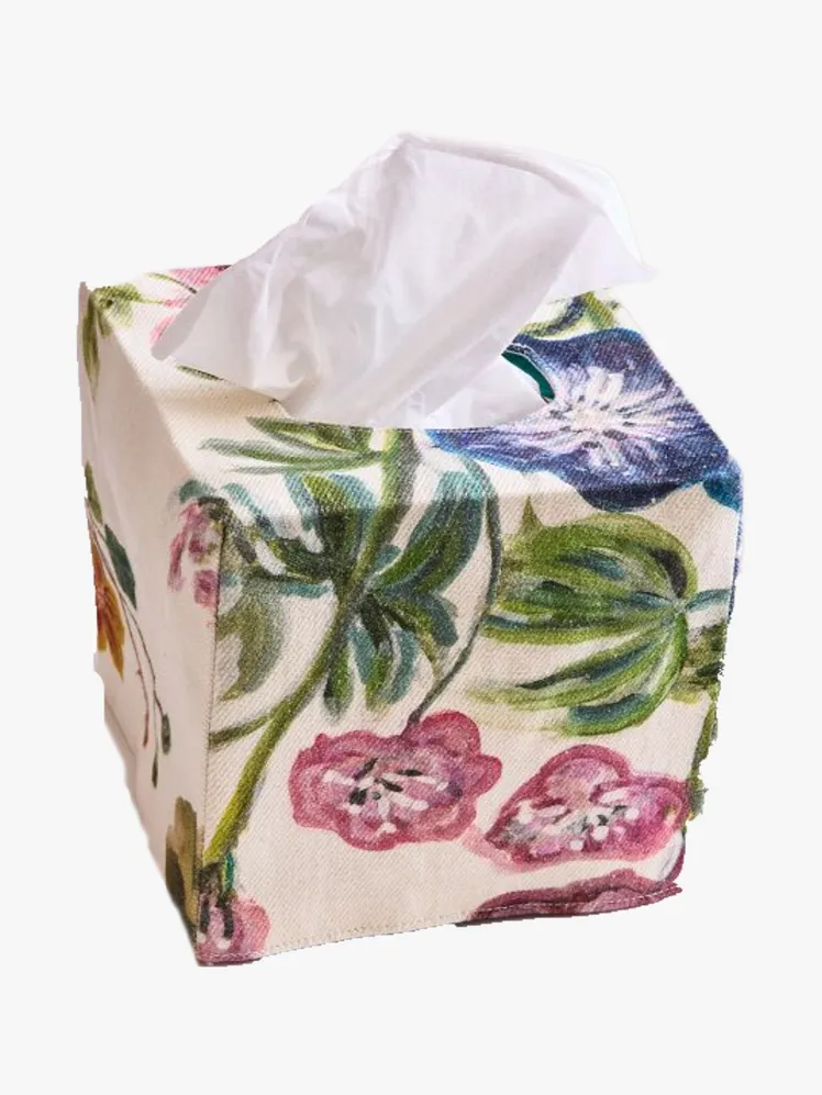 Heirloom Elegance: Bespoke Covers for the Discerning Dwelling 13