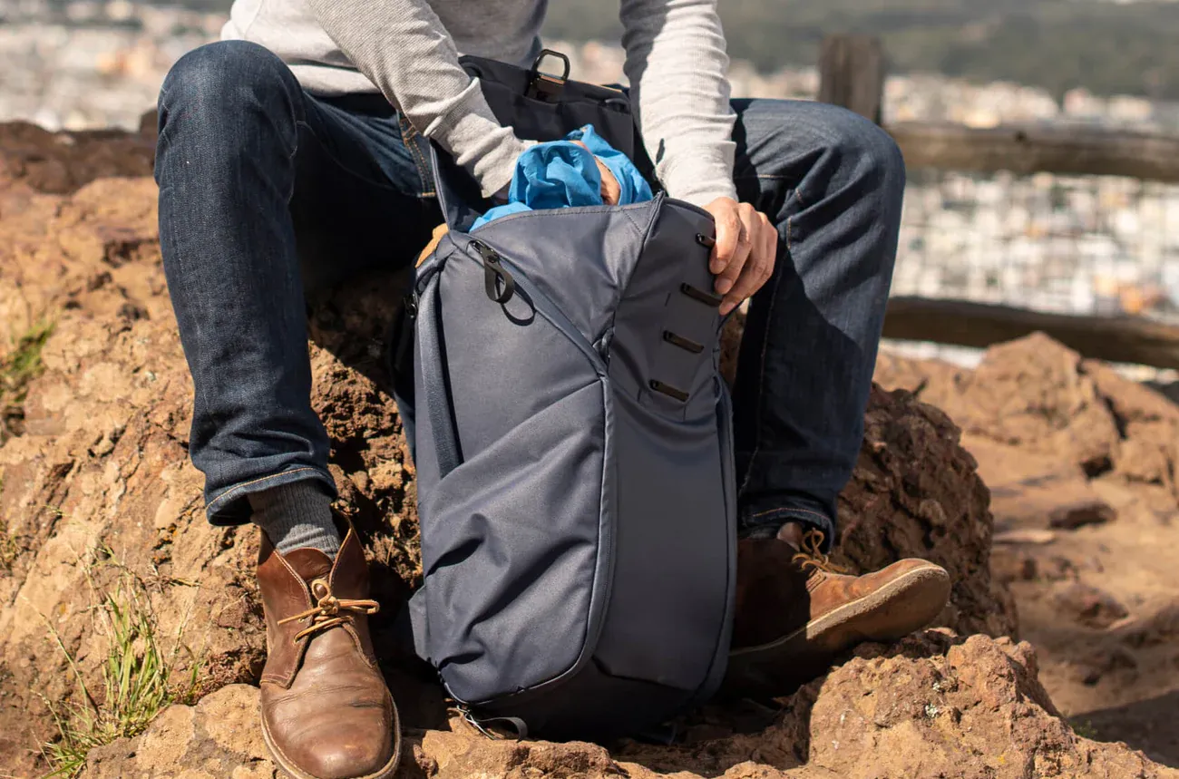 Peak Design Unveils Up to 50% Off Iconic Camera Bags 28