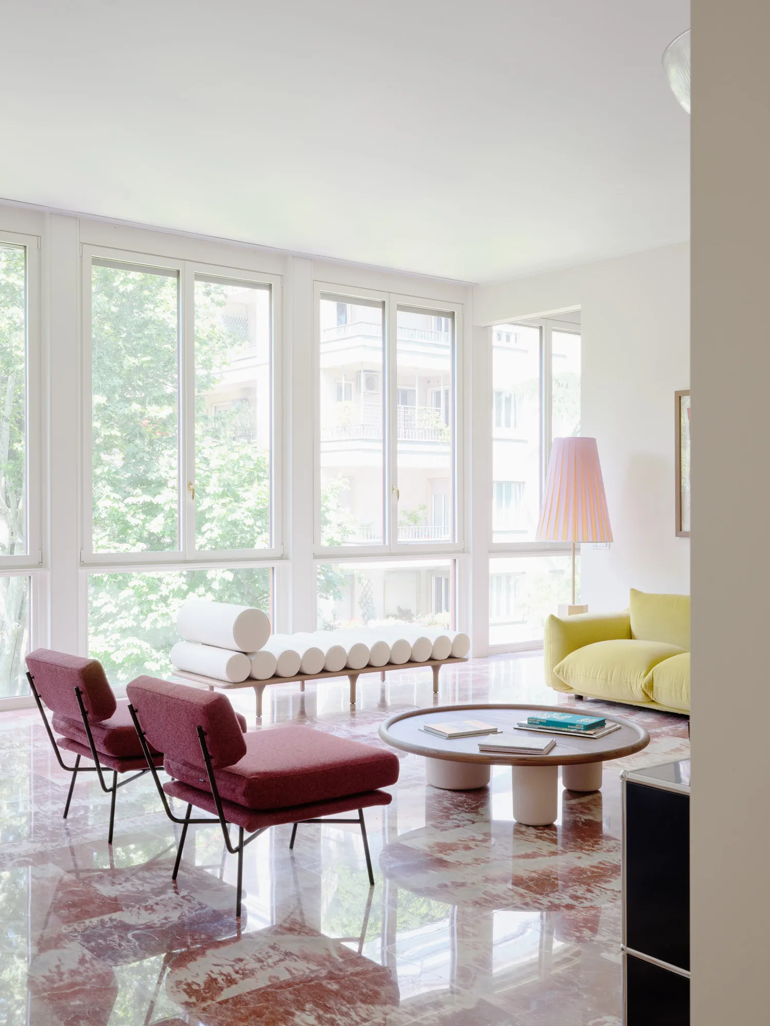 Milanese Bloom: Where Blush Marble Meets Springtime Serenity 23