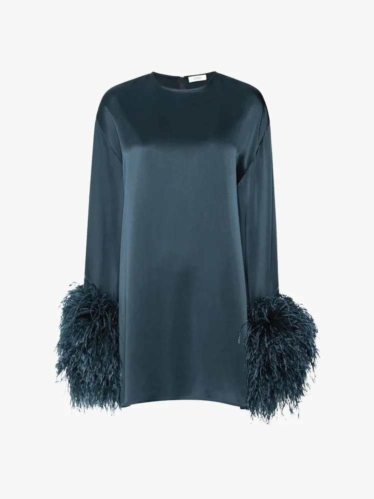 Chic Ensembles for Your 2026 Nuptial Attire 79