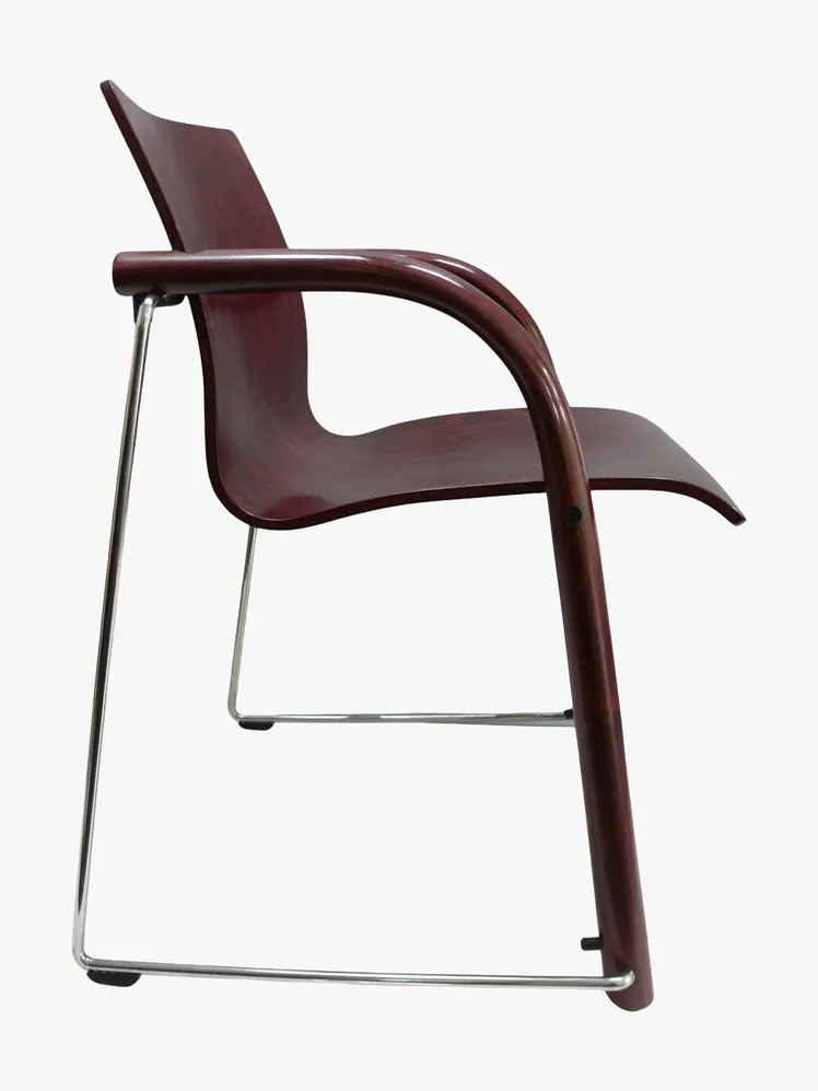 Echoes of Elegance: 24 Curated Rarities for the Discerning Collector 32
