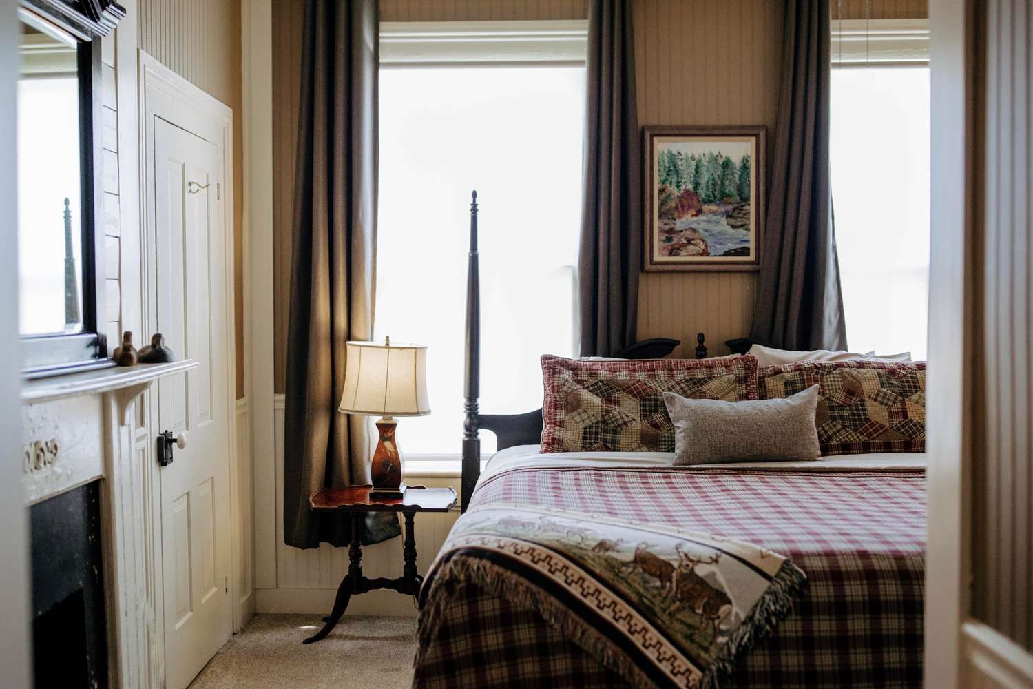 Whispers of the Blue Ridge: Unveiling Georgia's Elite Mountain Escapes 7